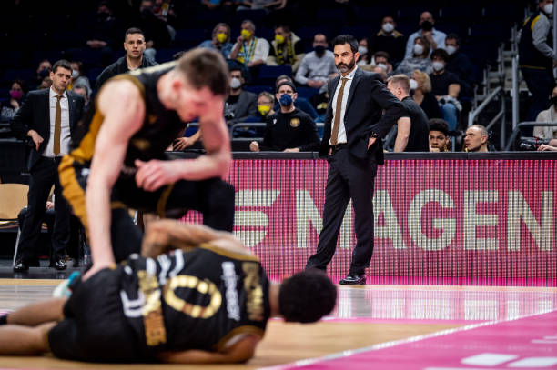 斯维拉尔 斯维拉尔